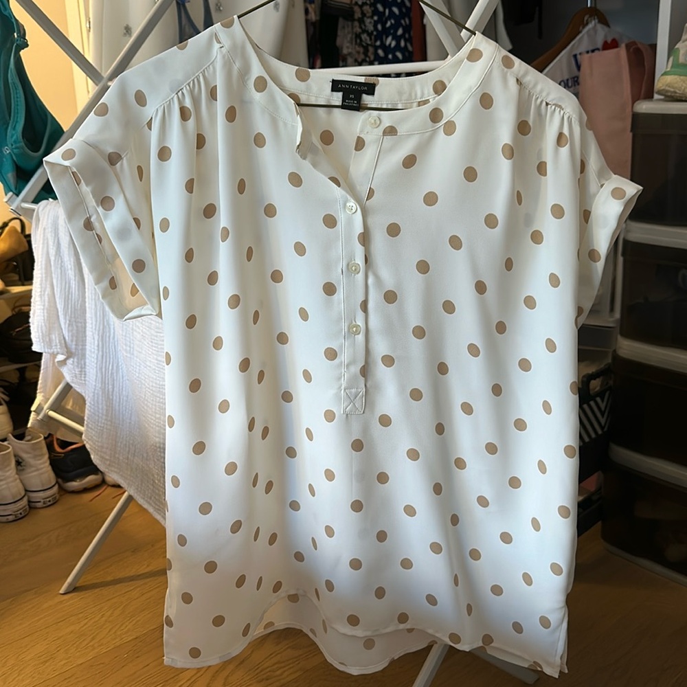 Ann Taylor Polka Dot Drop Shoulder Popover, Winter White, Size: XS